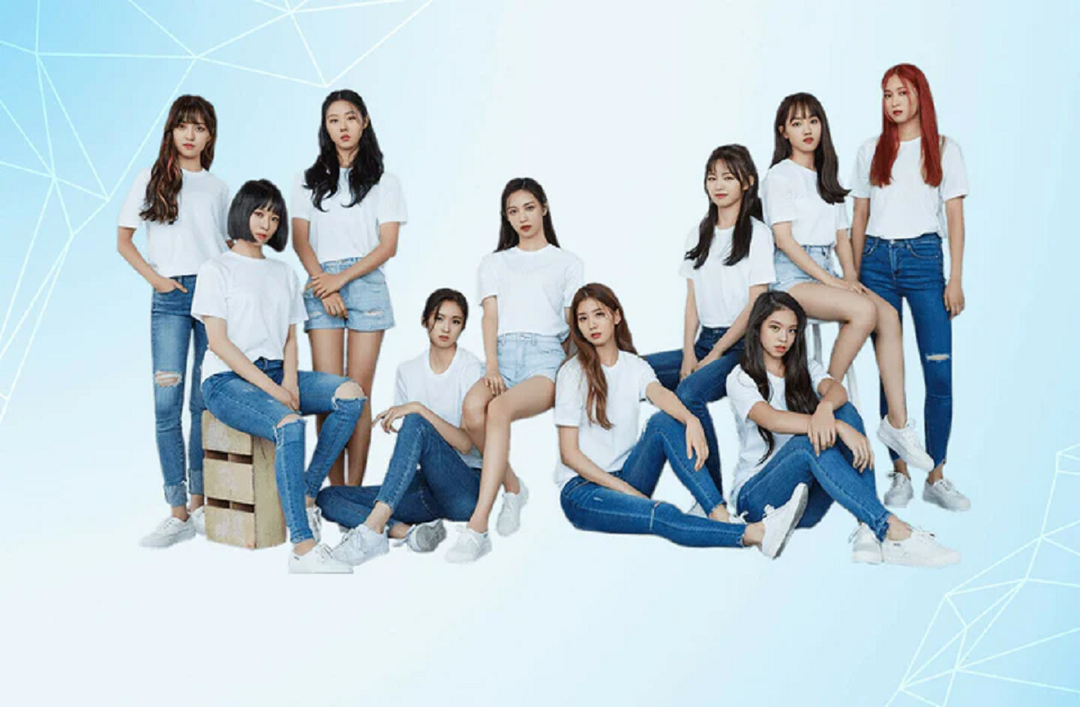 cherry-bullet-love-adventure-2nd-single-album-group-photo-in-jeans-and-white-tshirts