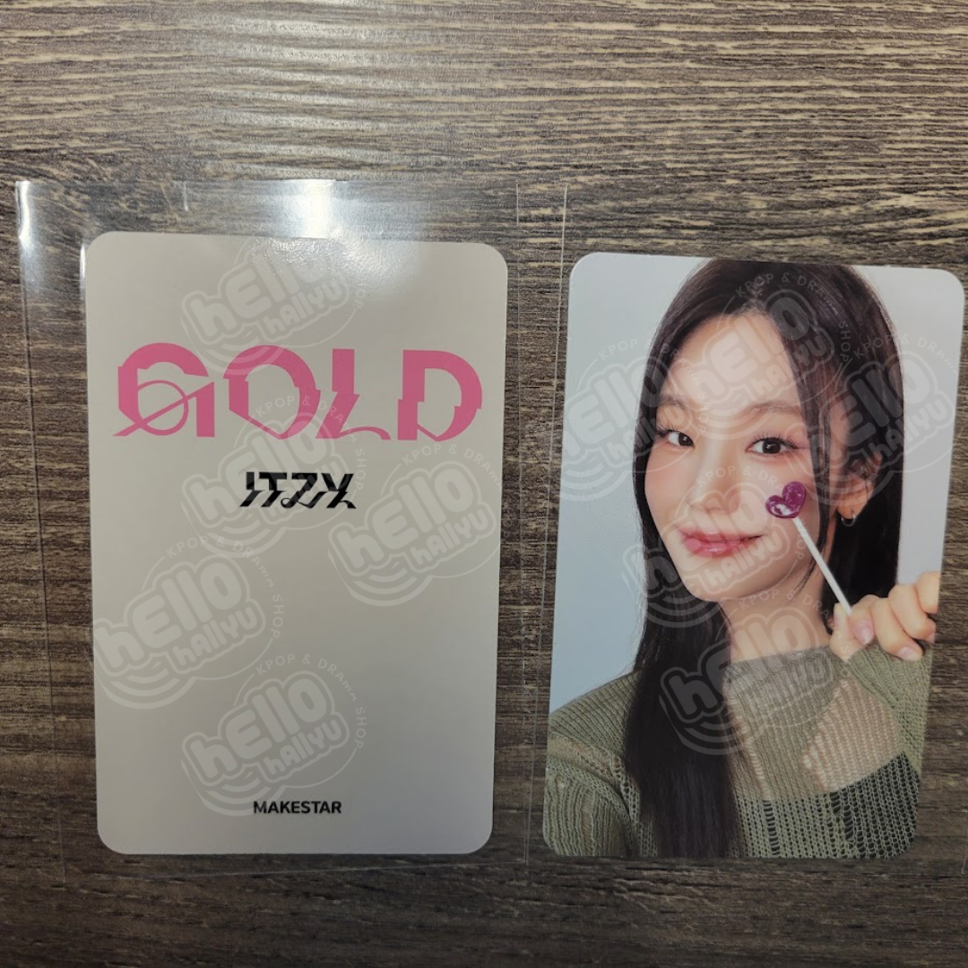 ITZY - "Gold" - MAKESTAR Pre-Order Benefit Photocard