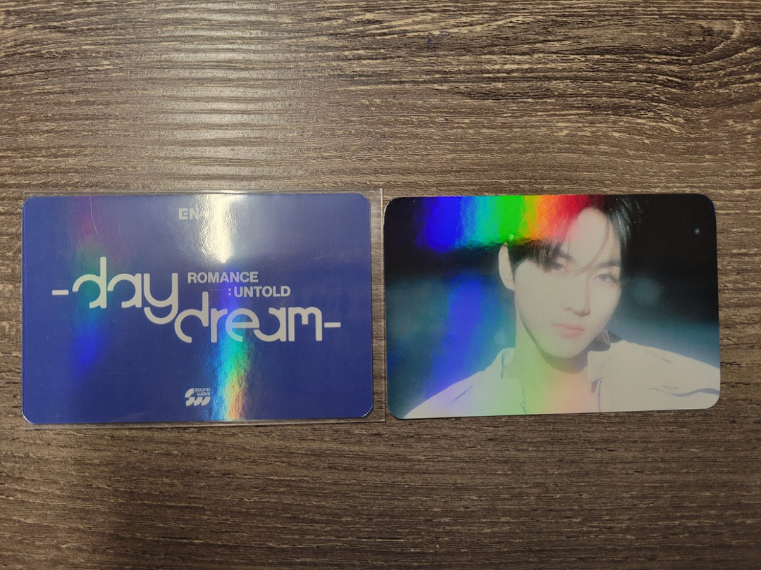 ENHYPEN- "ROMANCE : UNTOLD -daydream" - Soundwave Pre-Order Benefit Photocard (HOLO)